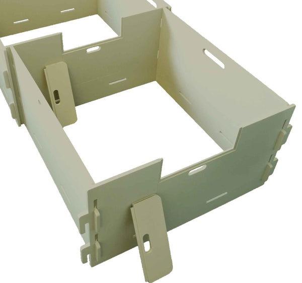 Illustration of Whelping Dens With Divider