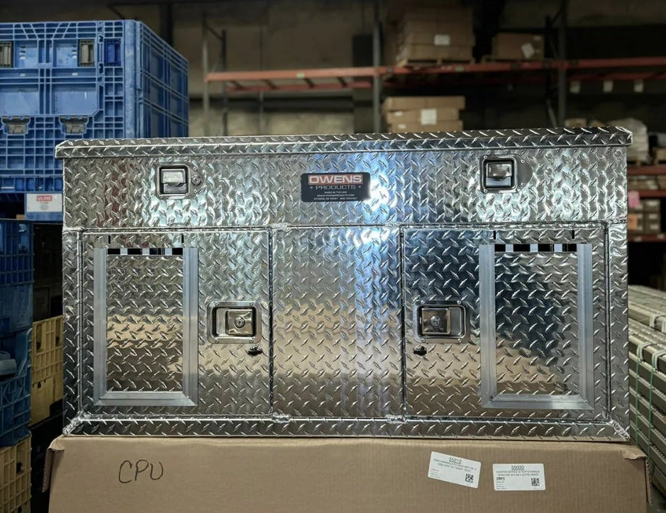 Owens Dog Box 55030 Hunter Series Double Compartment with Top Storage