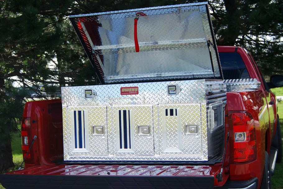 Owens Dog Box 55055 Hunter Series Triple Compartment with Top Storage - Standard Vents w/ Extra Vent on Back